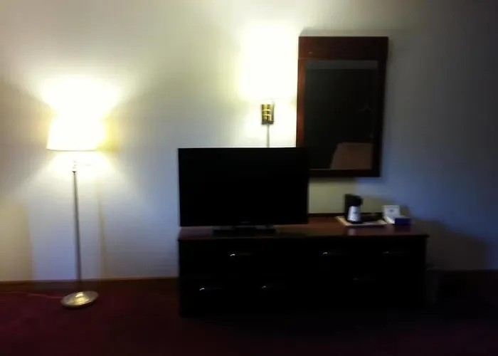 America's Value Motel 3*