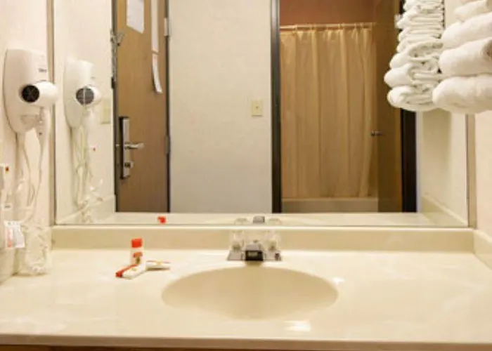 Motel America's Value Beardstown